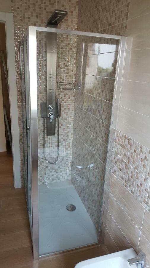 דירות דסנזאנו דל גארדה Le Rive מראה חיצוני תמונה