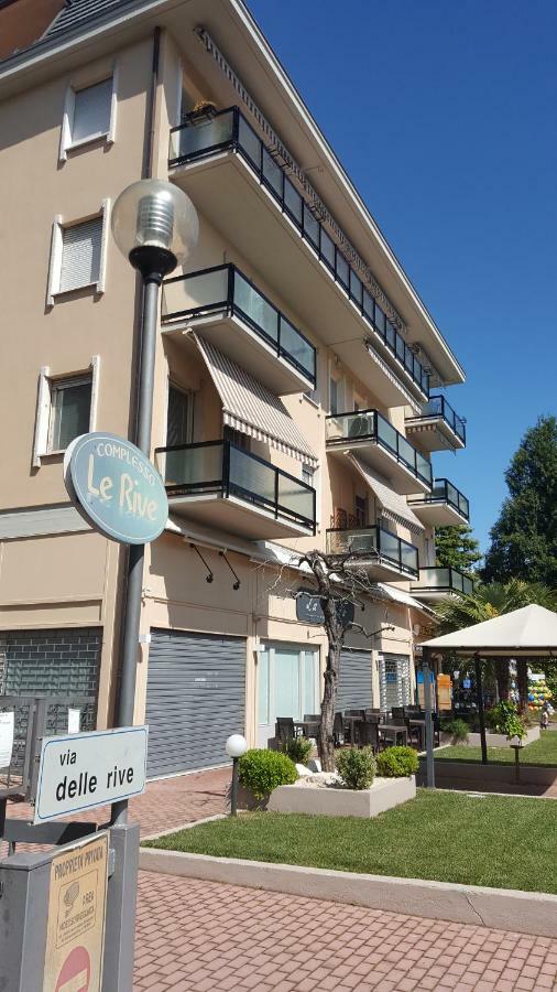 דירות דסנזאנו דל גארדה Le Rive מראה חיצוני תמונה